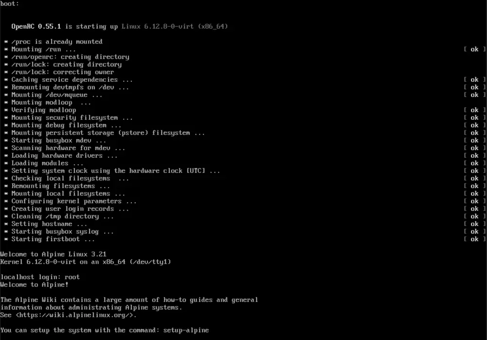 Proceso de instalación de Alpine Linux en consola, mostrando su naturaleza ligera y minimalista