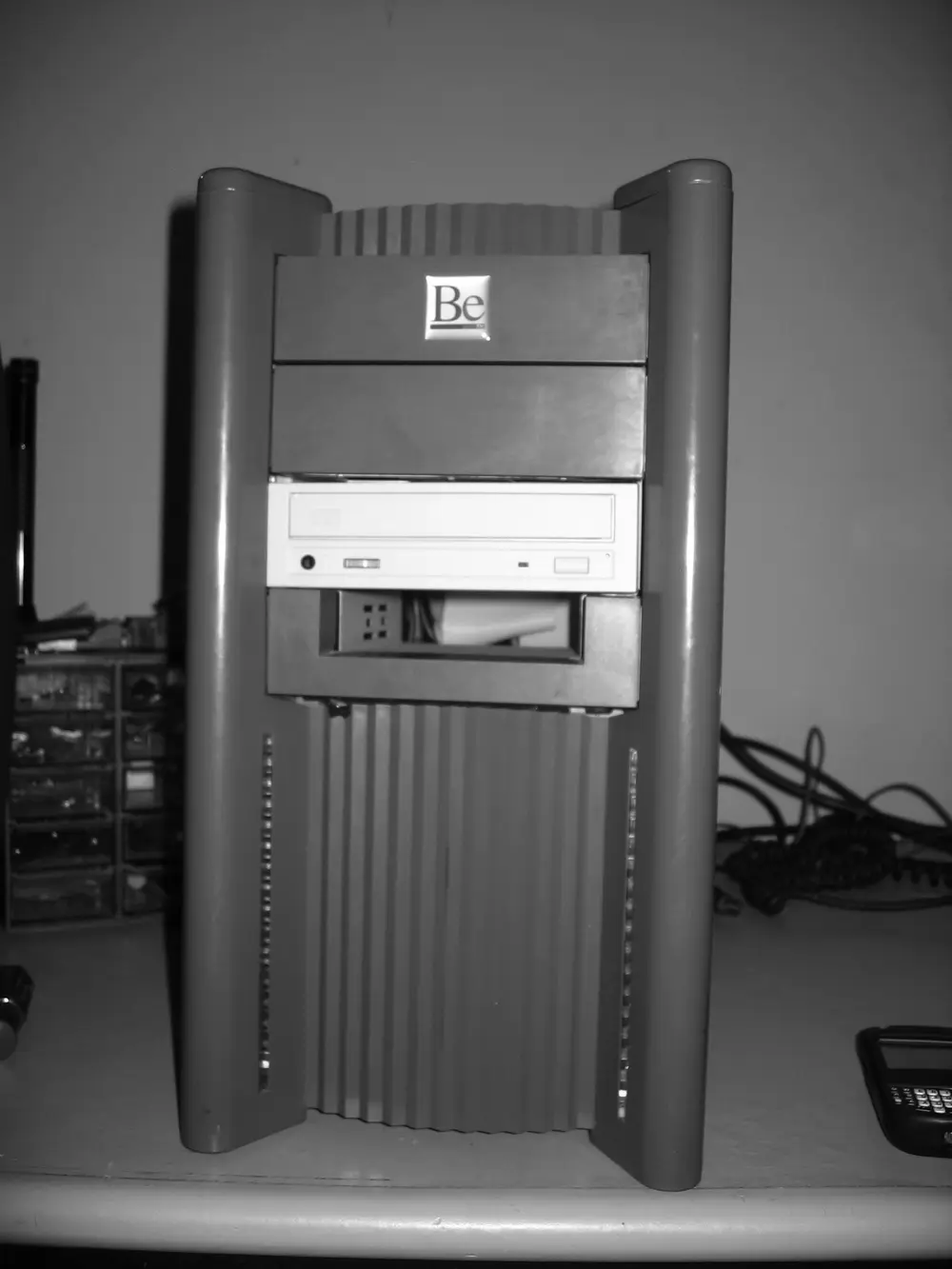 Frontal del ordenador BeBox de Be Inc.