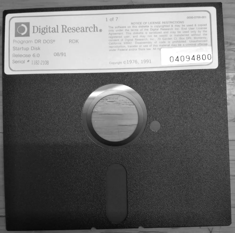 Disquete original de instalación de DR-DOS 6.0 de Digital Research