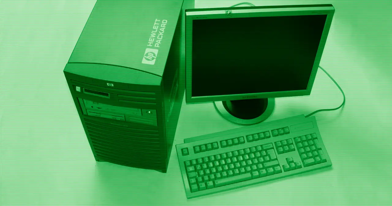 Estación de trabajo HP 9000 C3750 con procesador PA-RISC ejecutando HP-UX 11i