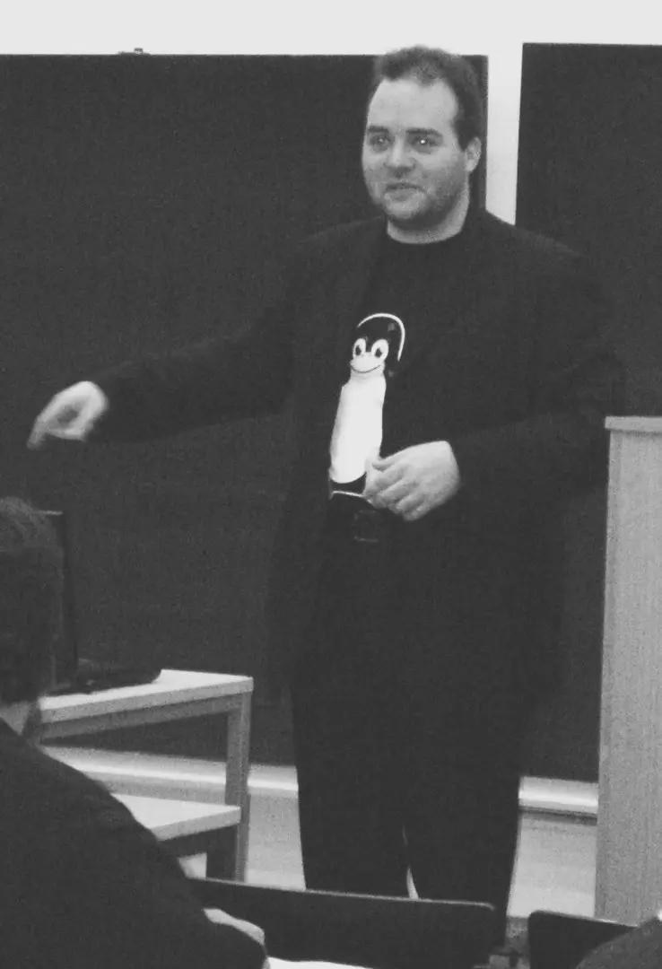 Klaus Knopper, creador de Knoppix, en el evento Berlinux en 2005